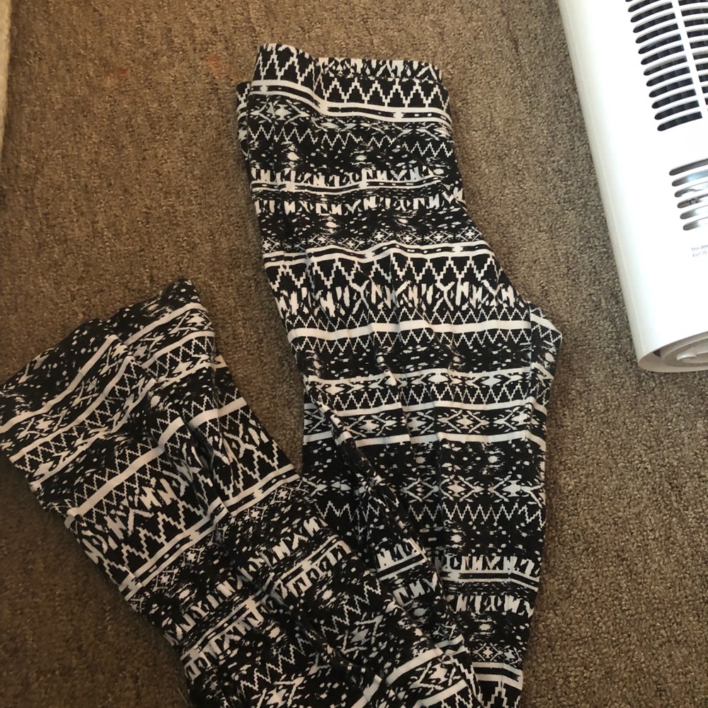 Express pattern leggings